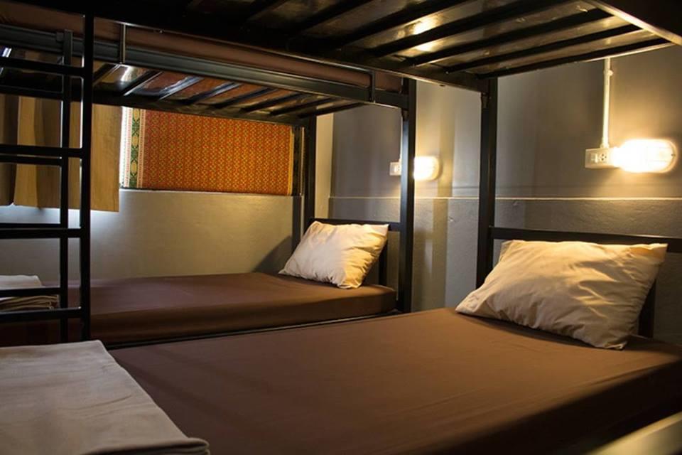 Ama Phuket Hostel Exterior photo