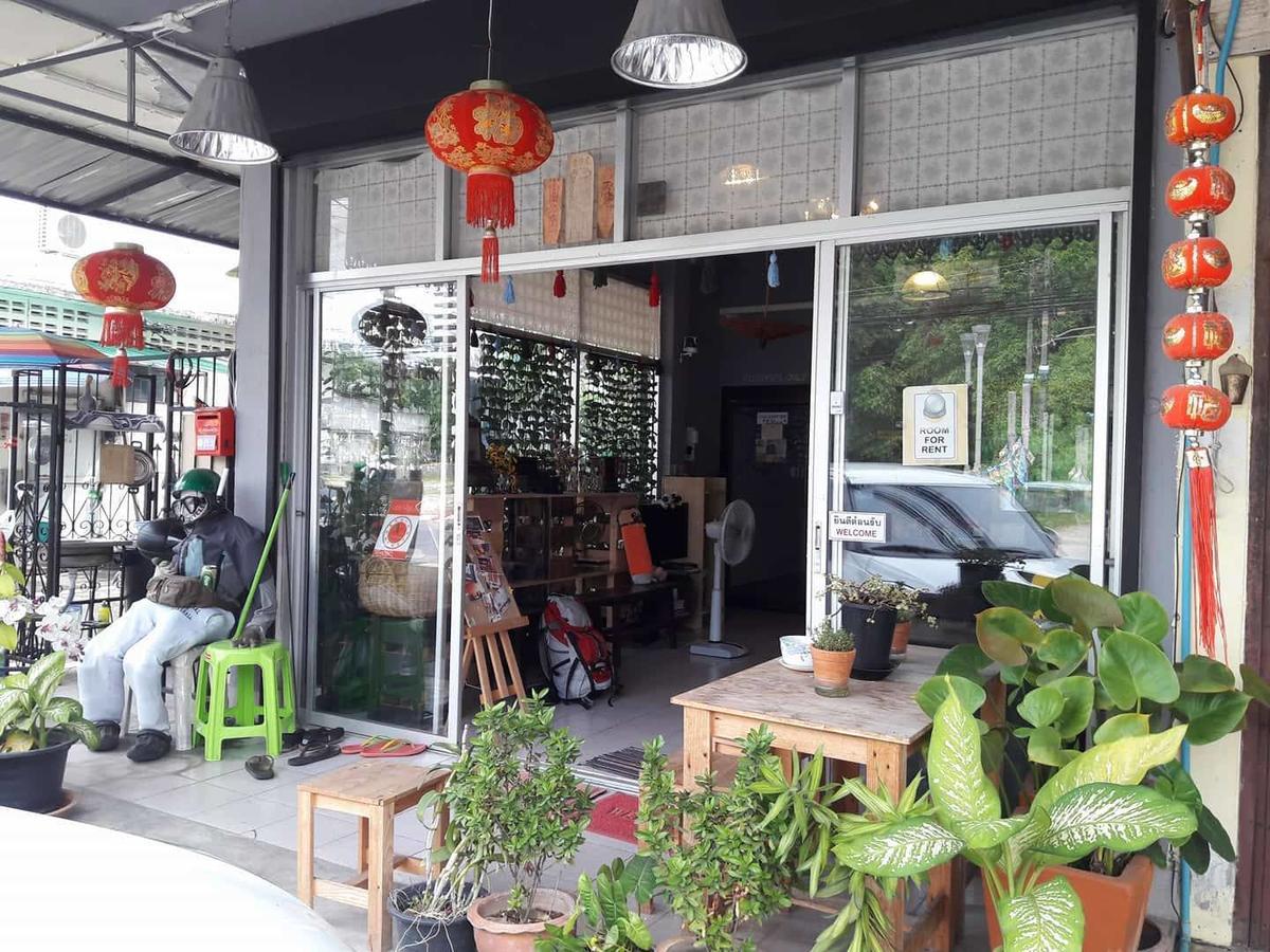 Ama Phuket Hostel Exterior photo